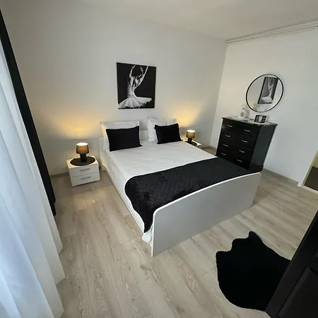 Iko Makarska
